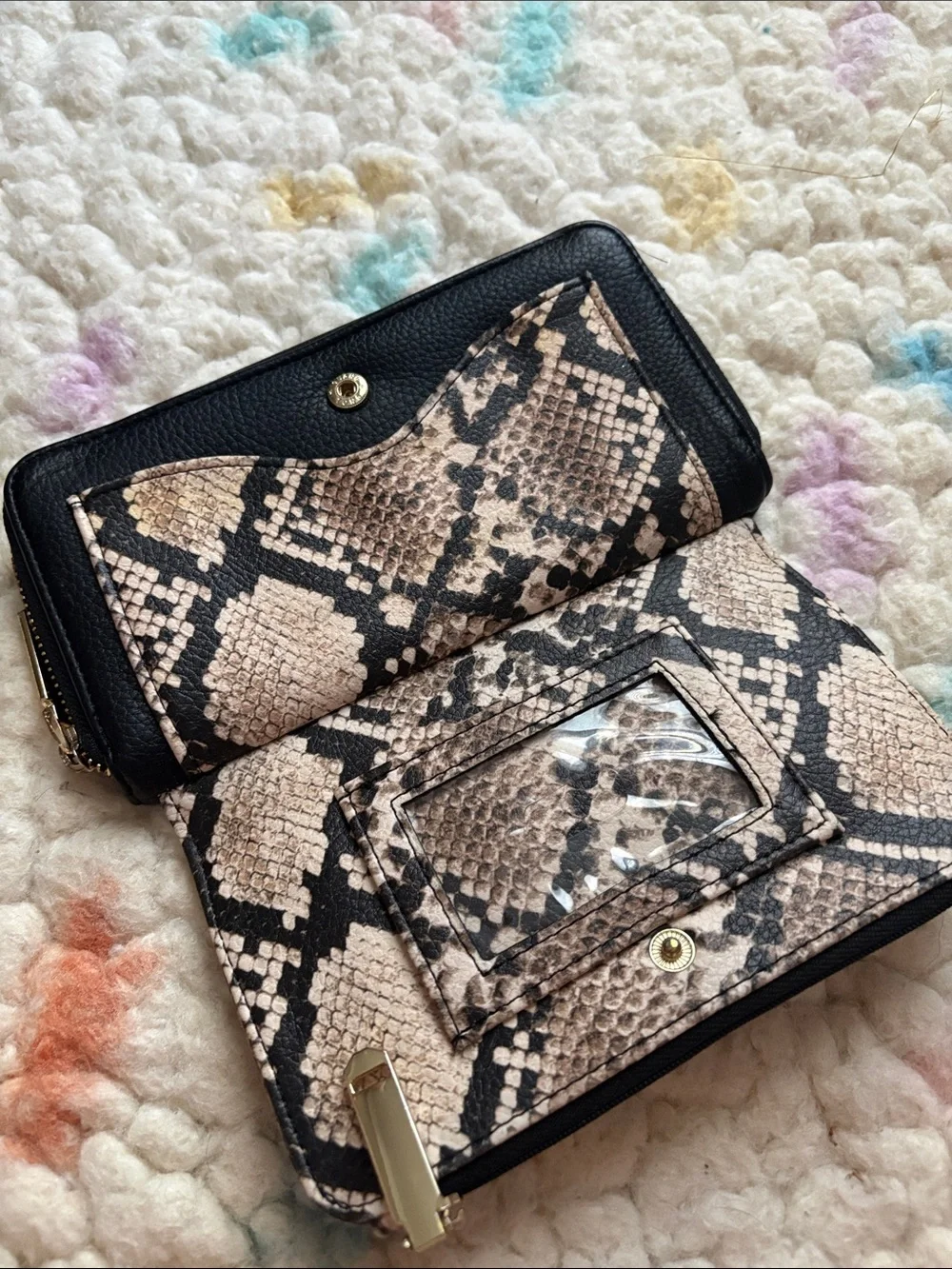 Enzo Angiolini Snake Print Zip Wallet